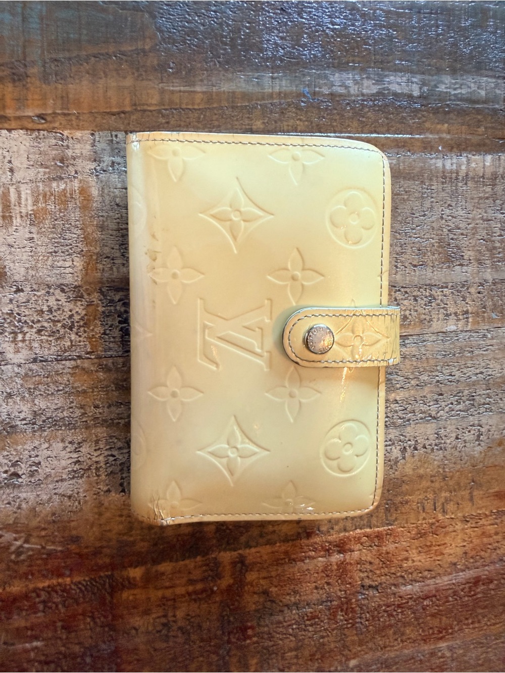 Louis Vuitton Cream Vernis Embossed Monogram Compact Wallet